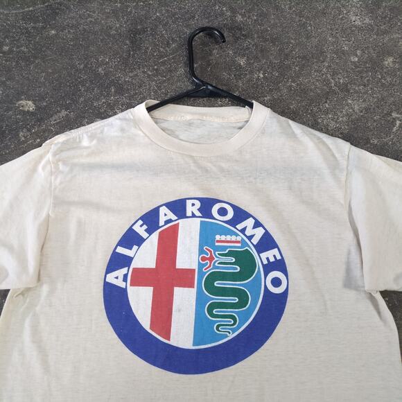 Vintage Alfa Romeo Racing Shirt Mens M White 80s Single Stitch Emblem Auto Cars - Picture 2 of 8